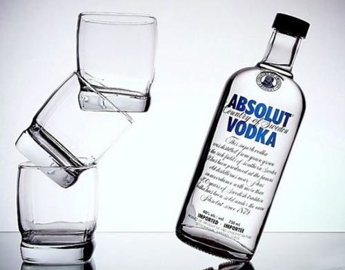 伏特加是什么酒(伏特加是白酒还是洋酒)